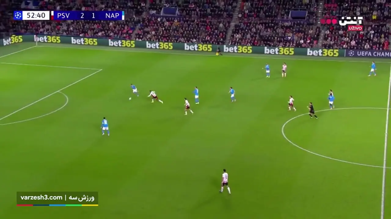 خلاصه بازی آیندهوون مقابل ناپولی را ببینید