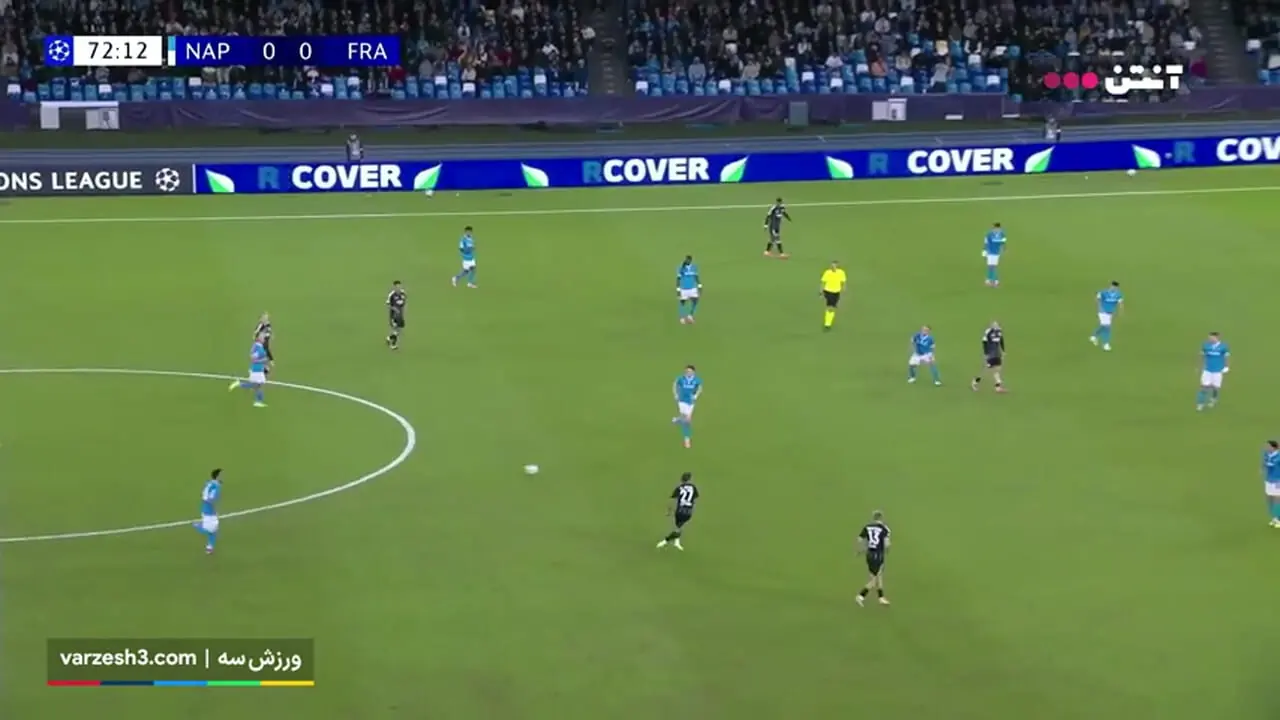 خلاصه بازی ناپولی مقابل آینتراخت فرانکفورت را ببینید