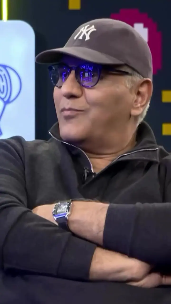 شوخیهای سنگین مهران مدیری با امیرحسین قیاسی