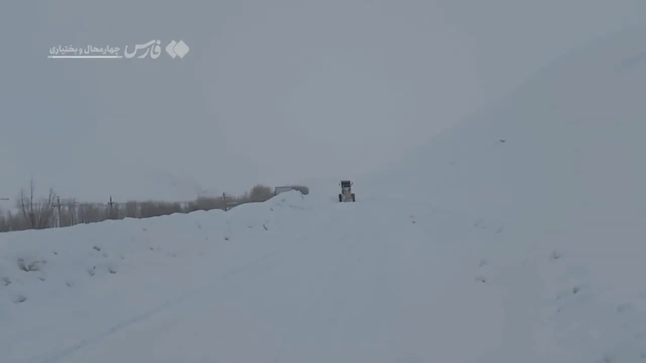 بارش برف ۸۰ سانتی‌متری در کوهرنگ +‌ ویدئو