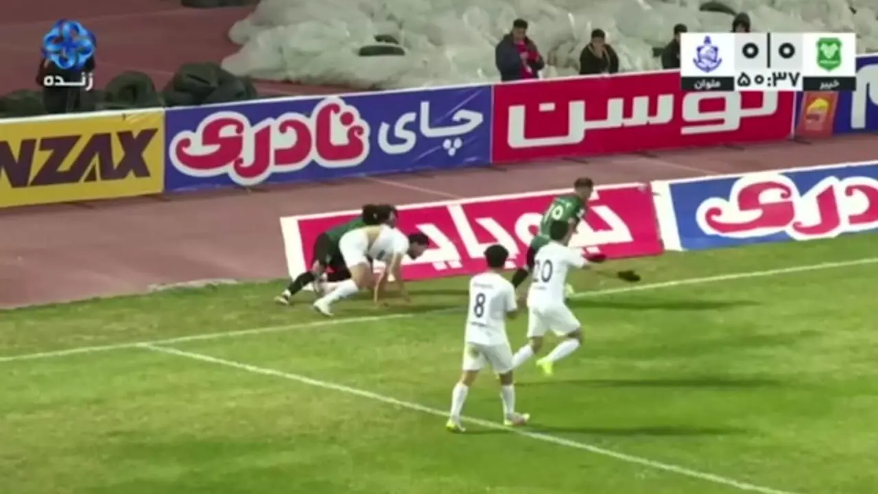 خلاصه بازی خیبر خرم آباد مقابل ملوان را ببینید